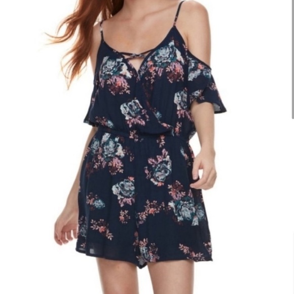 Womens beautiful summer romper - Picture 2 of 4